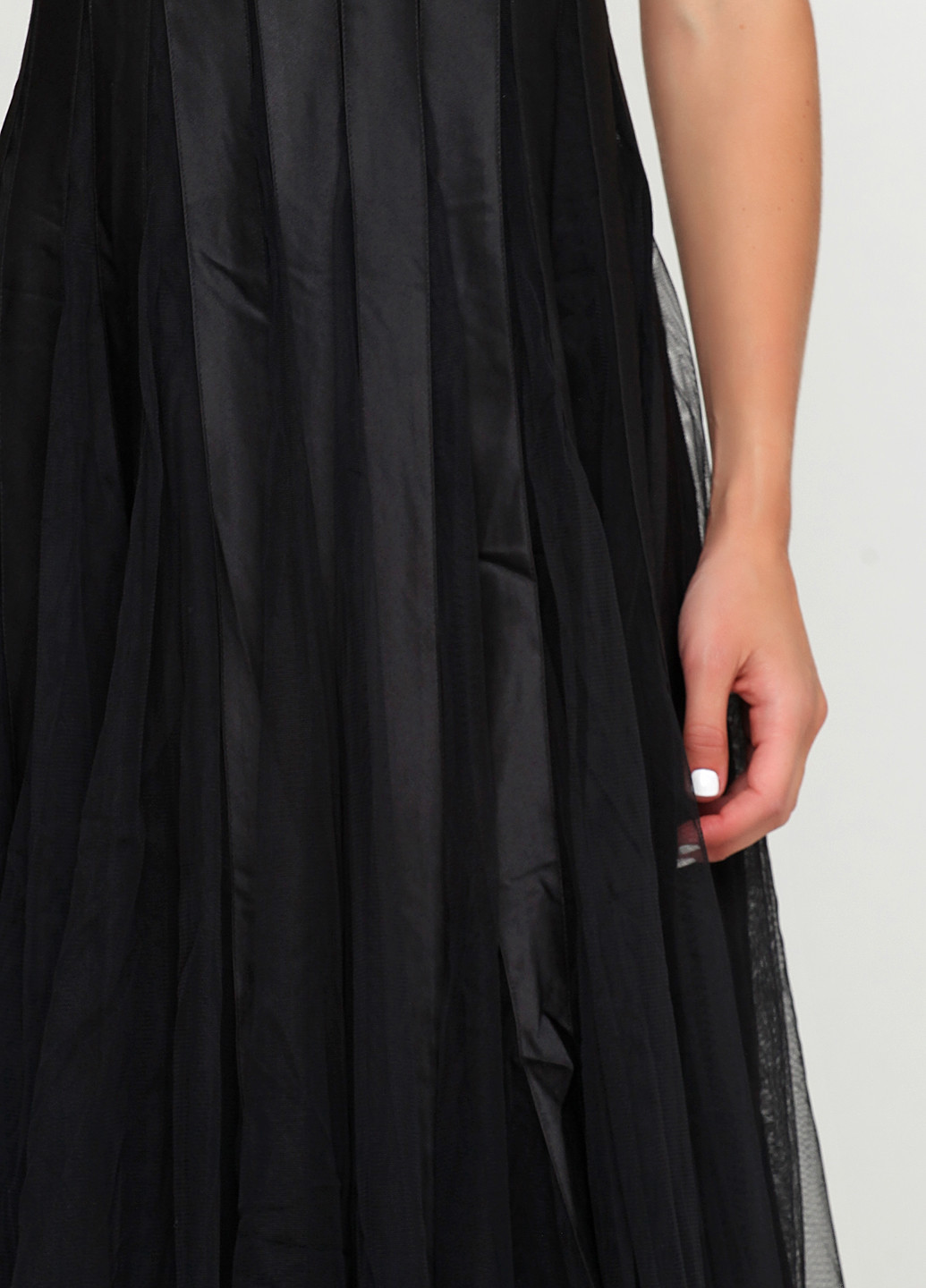 Черное кэжуал платье клеш Sara Kelly однотонное