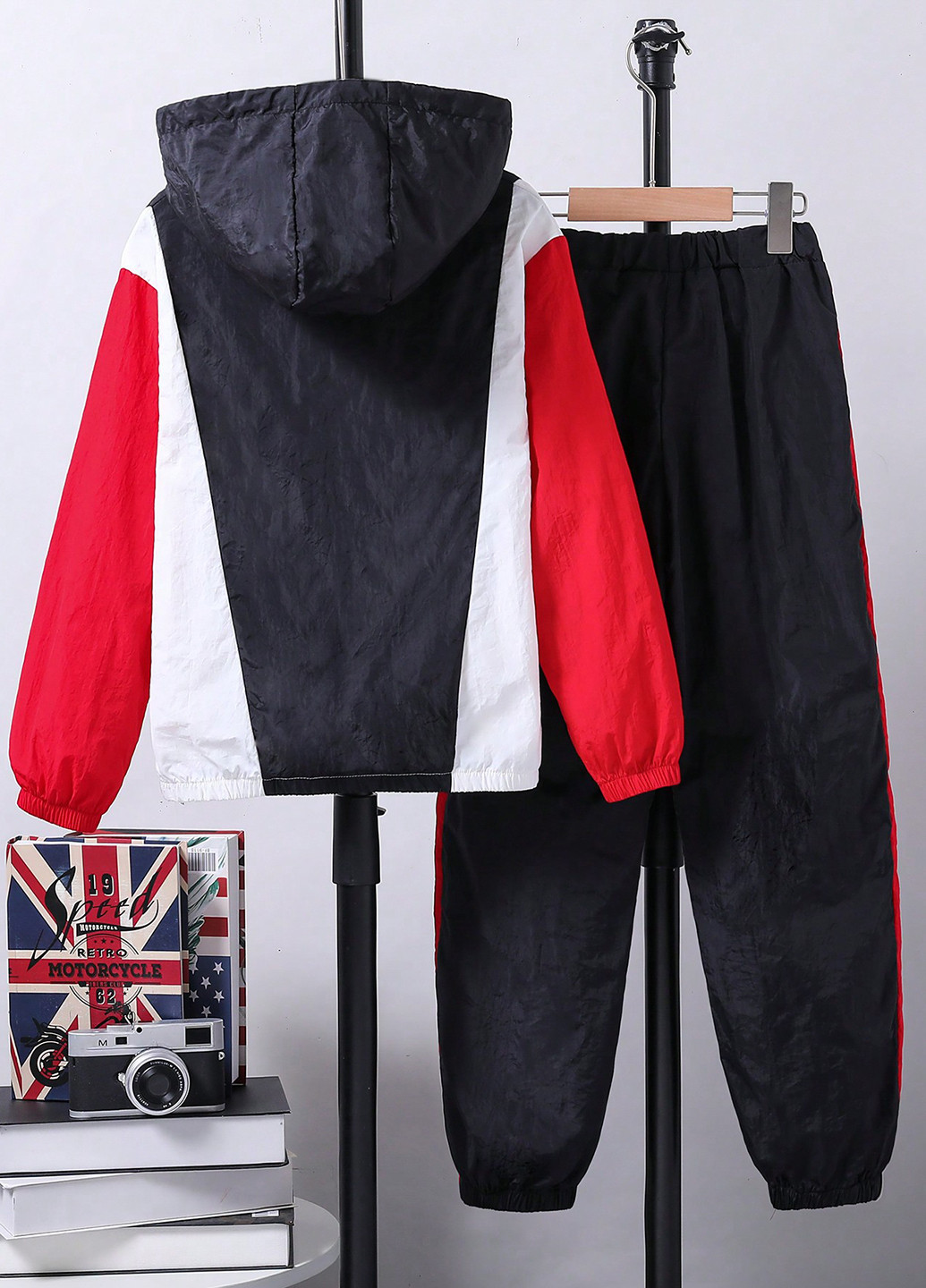 Комбінований демісезонний костюм (вітровка, штани) брючний SHEIN