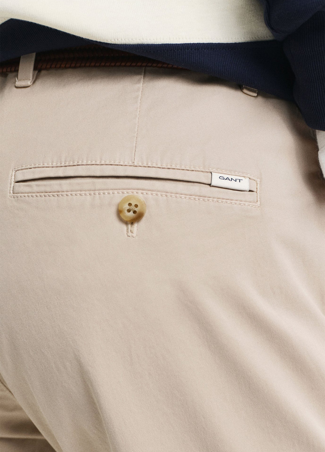 Бежевые кэжуал демисезонные зауженные брюки Gant