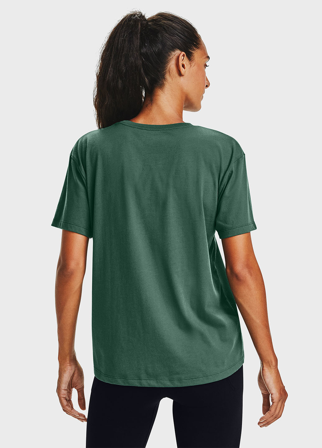 Зеленая летняя футболка Under Armour