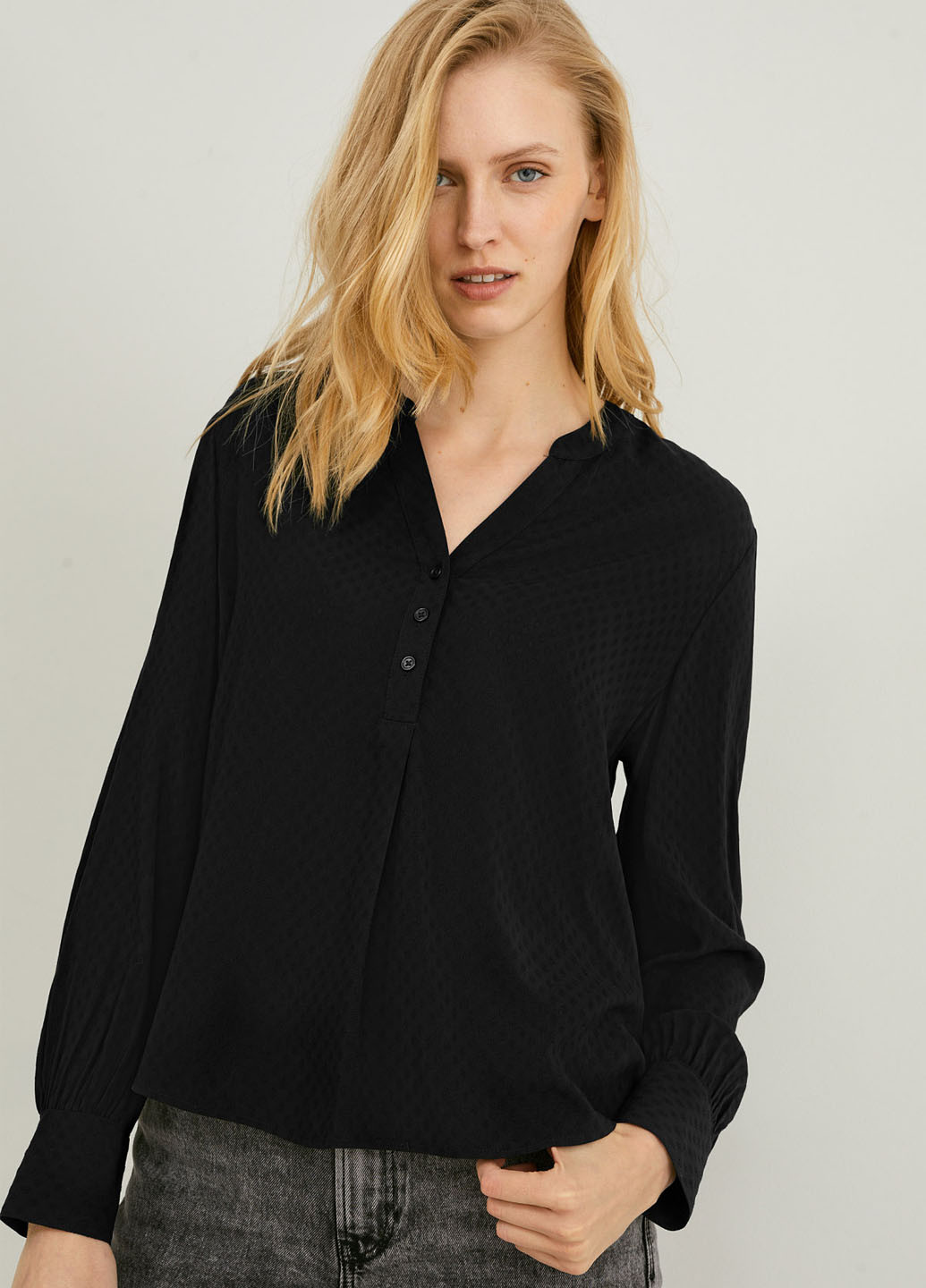 Чорна блуза C&A