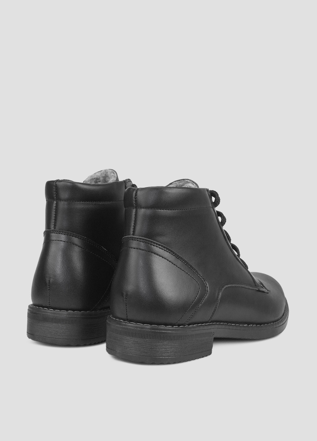 Черные зимние ботинки Swallow