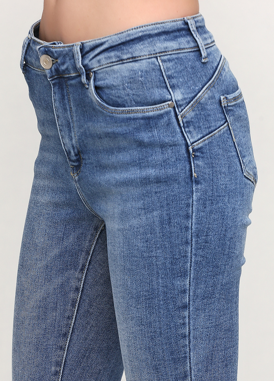 Голубые демисезонные зауженные джинсы VICBEE