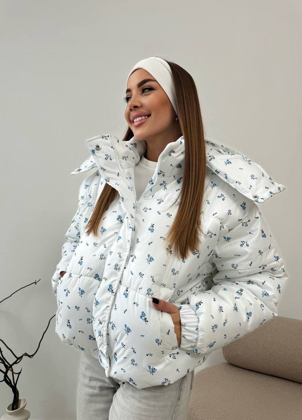 Белая демисезонная куртка No Brand