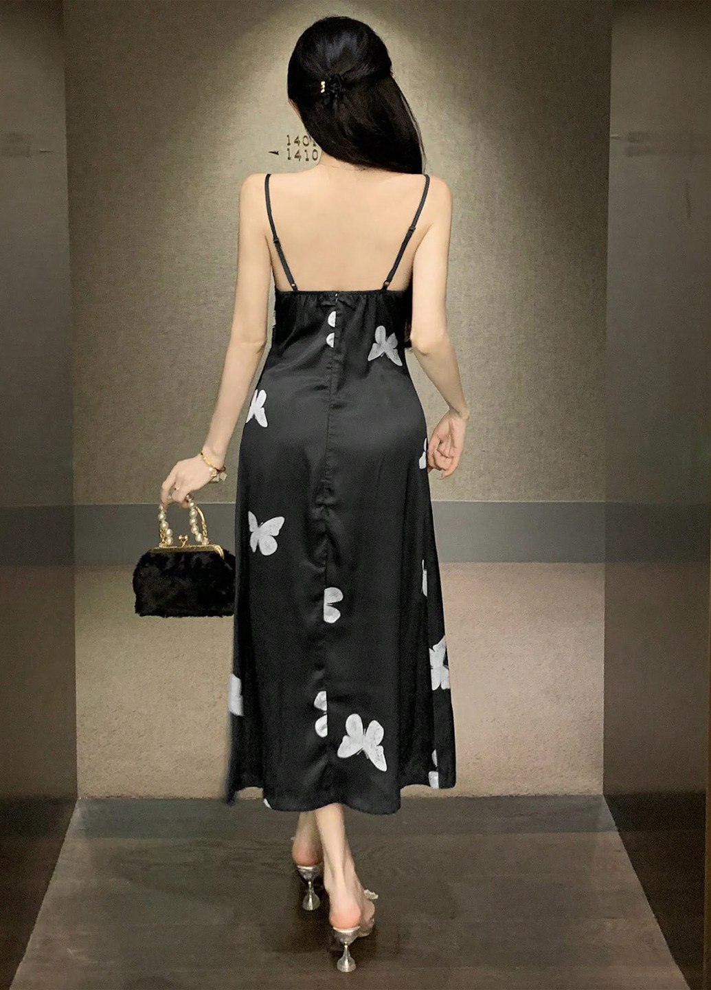 Черное вечернее платье платье-комбинация SHEIN бабочки