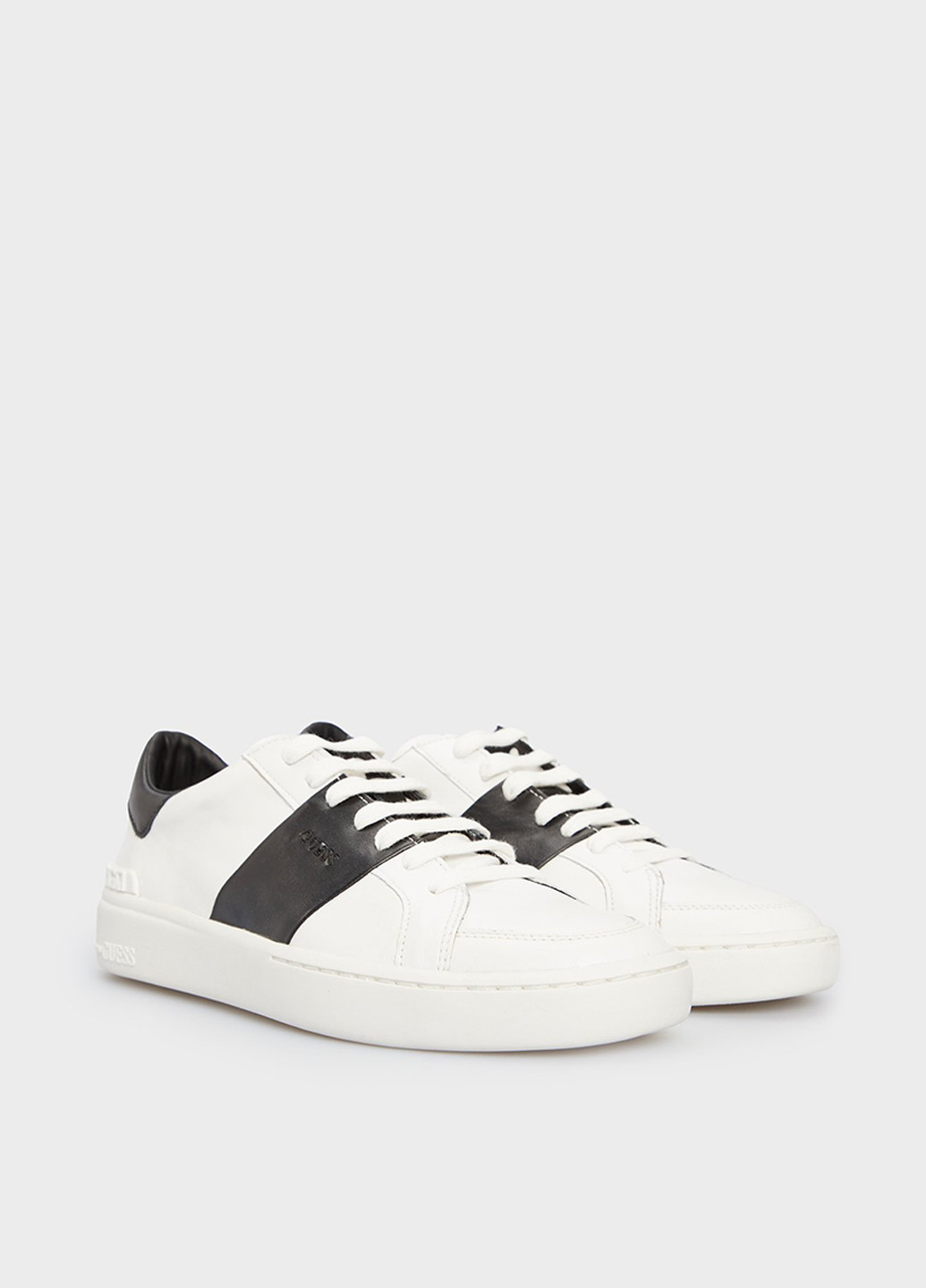 Білі кеди Guess