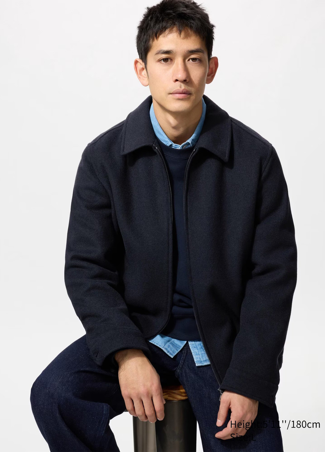 Темно-синяя демисезонная куртка куртка-пиджак Uniqlo