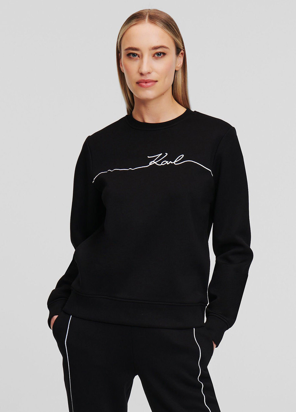 Чорний світшот Karl Lagerfeld однотонний вишивка (315841160)
