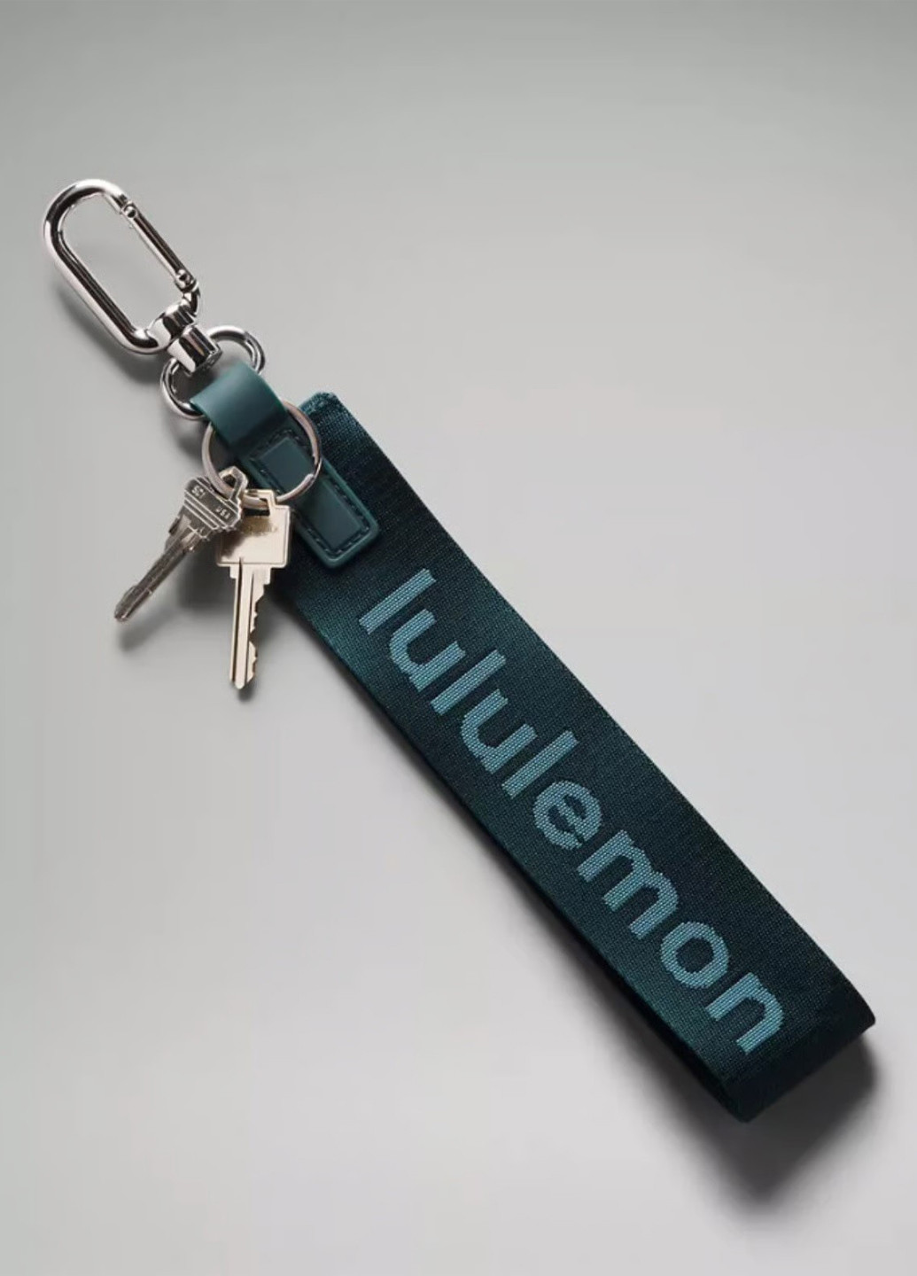 Брелок Lululemon Athletica (348077154)