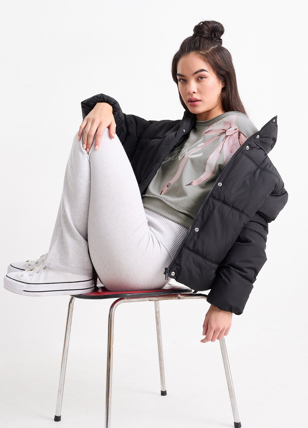 Сірий світшот C&A напис без декору (352073433)