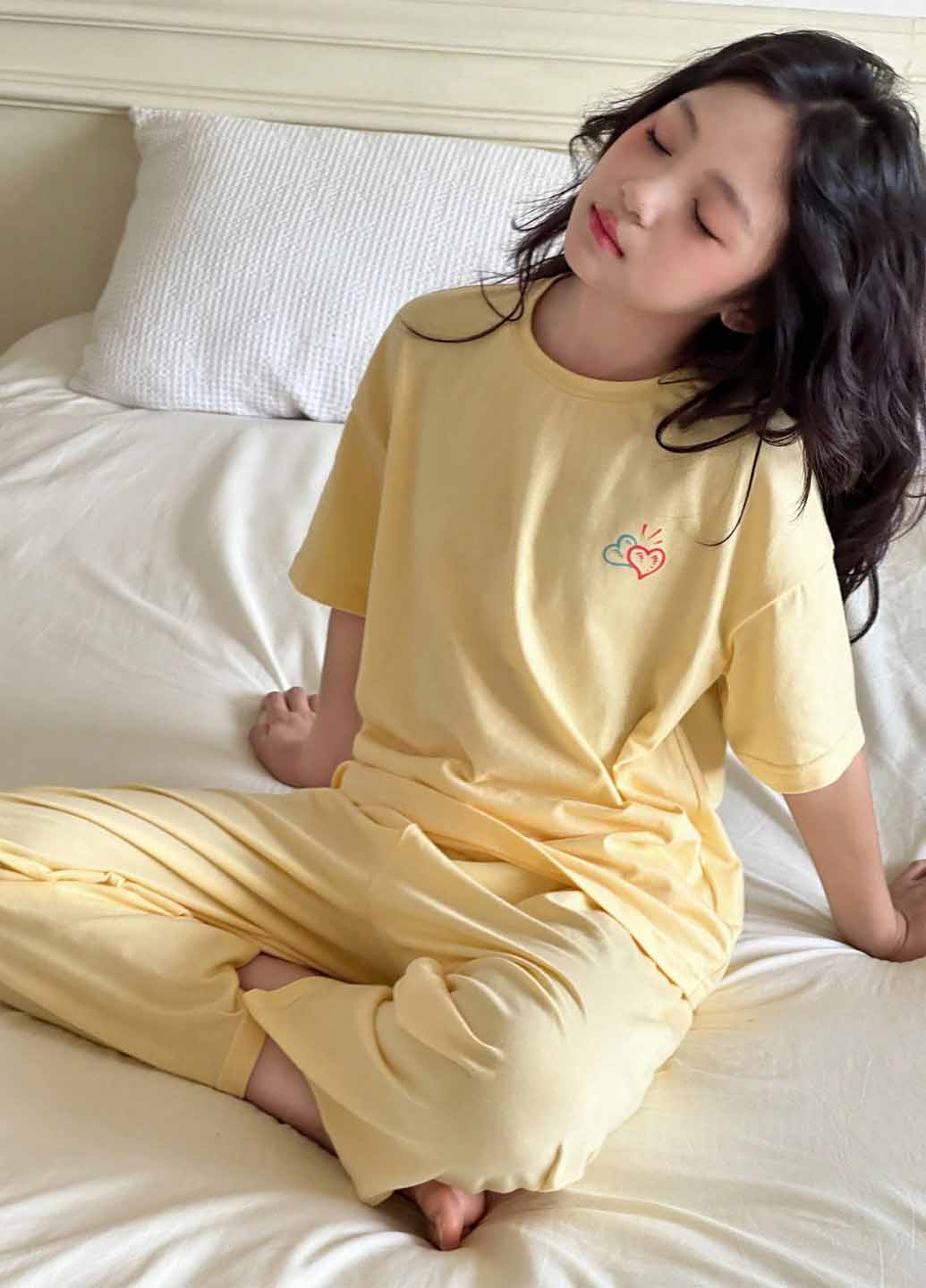 Жовта всесезон піжама (футболка, брюки) футболка + штани SHEIN