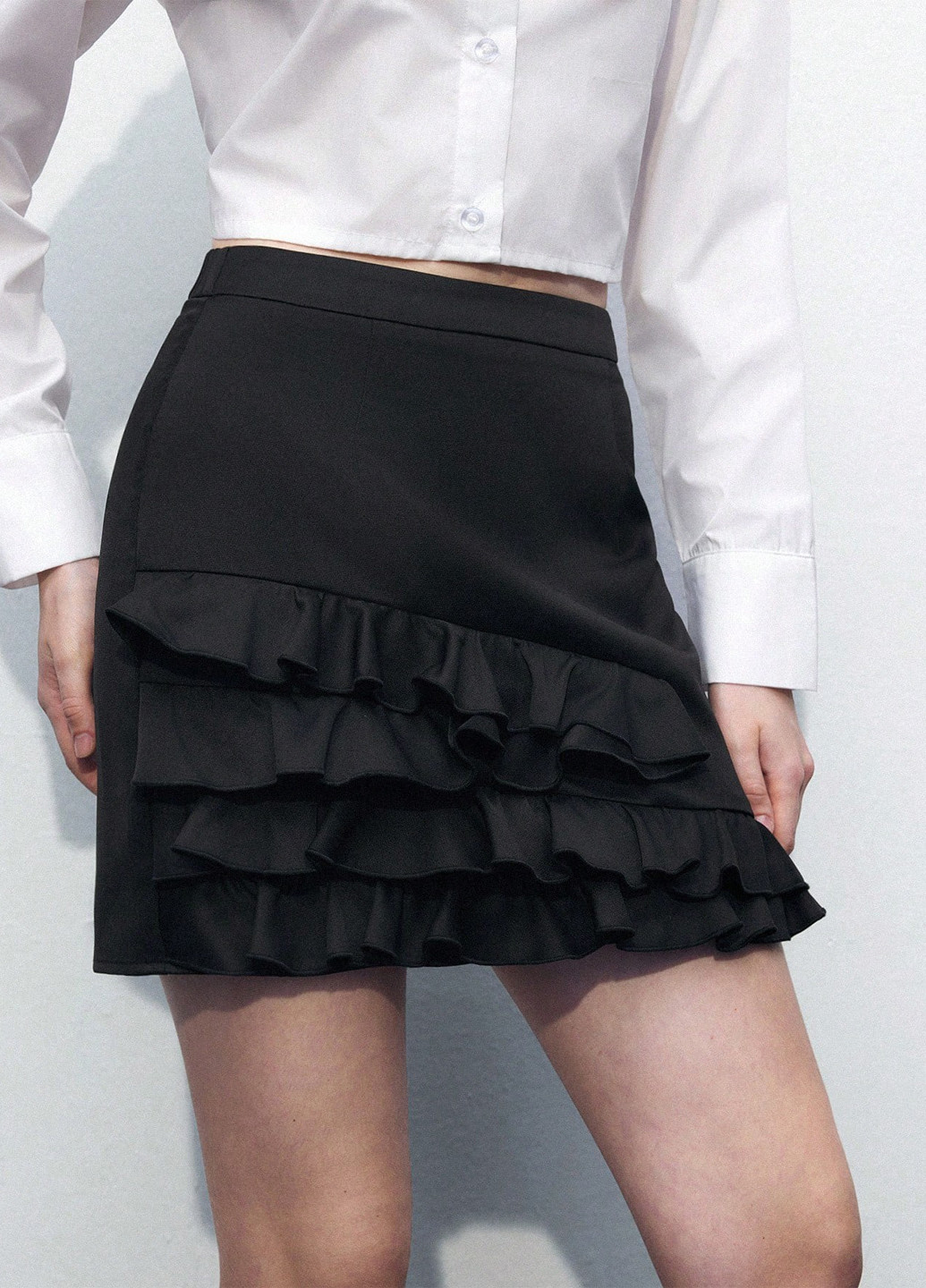 Черная кэжуал однотонная юбка SHEIN