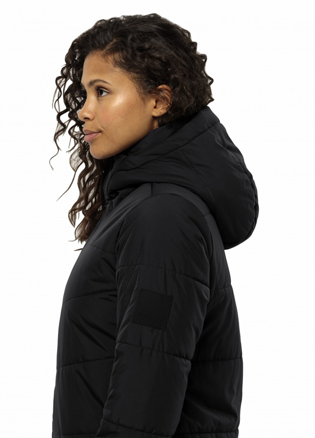 Черная зимняя куртка Jack Wolfskin