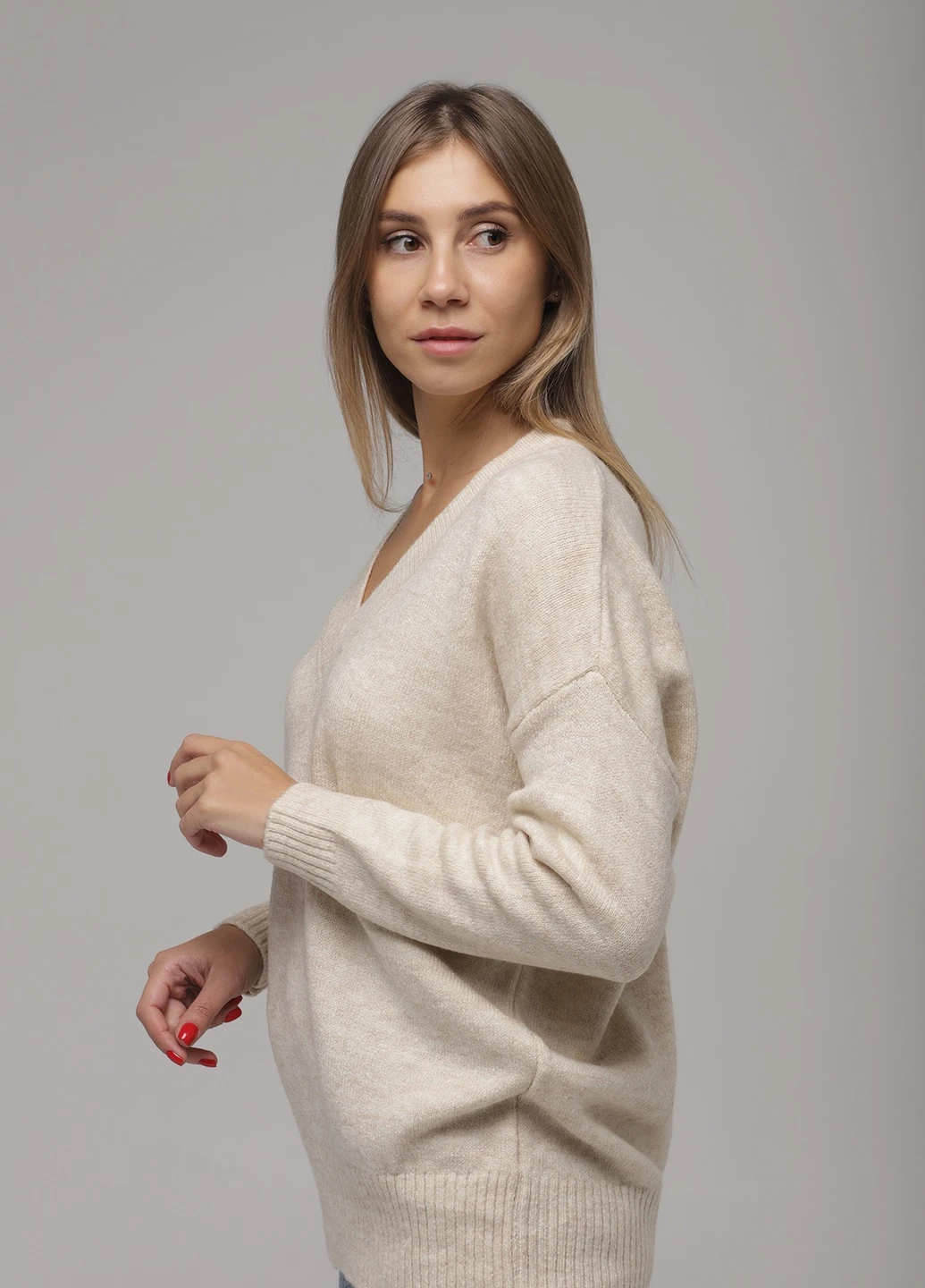 Бежевий зимовий пуловер Pamella
