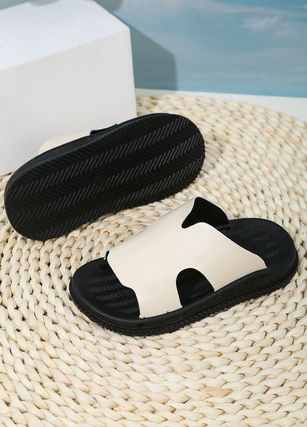 Черно-белые кэжуал тапочки SHEIN