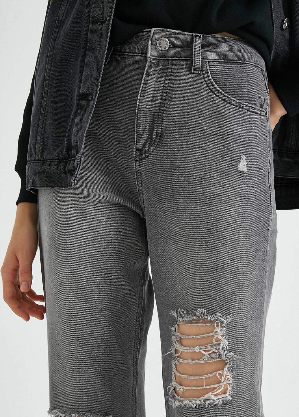 Графитовые демисезонные укороченные, зауженные джинсы KOTON
