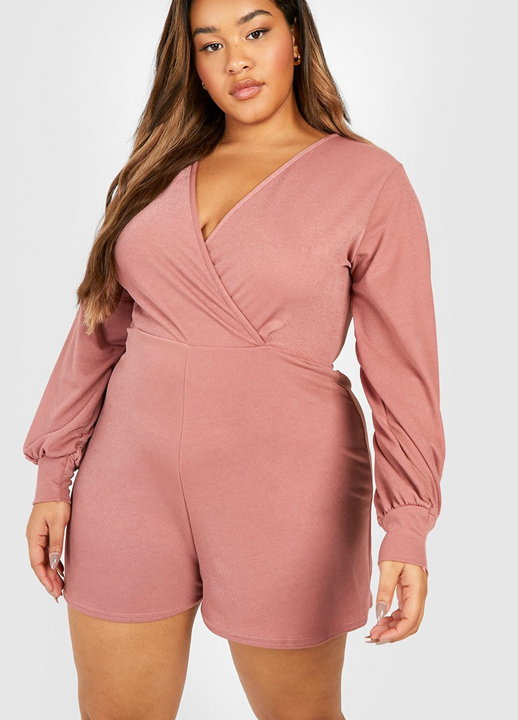 Комбинезон Boohoo комбинезон-шорты однотонный пудровый кэжуал полиэстер
