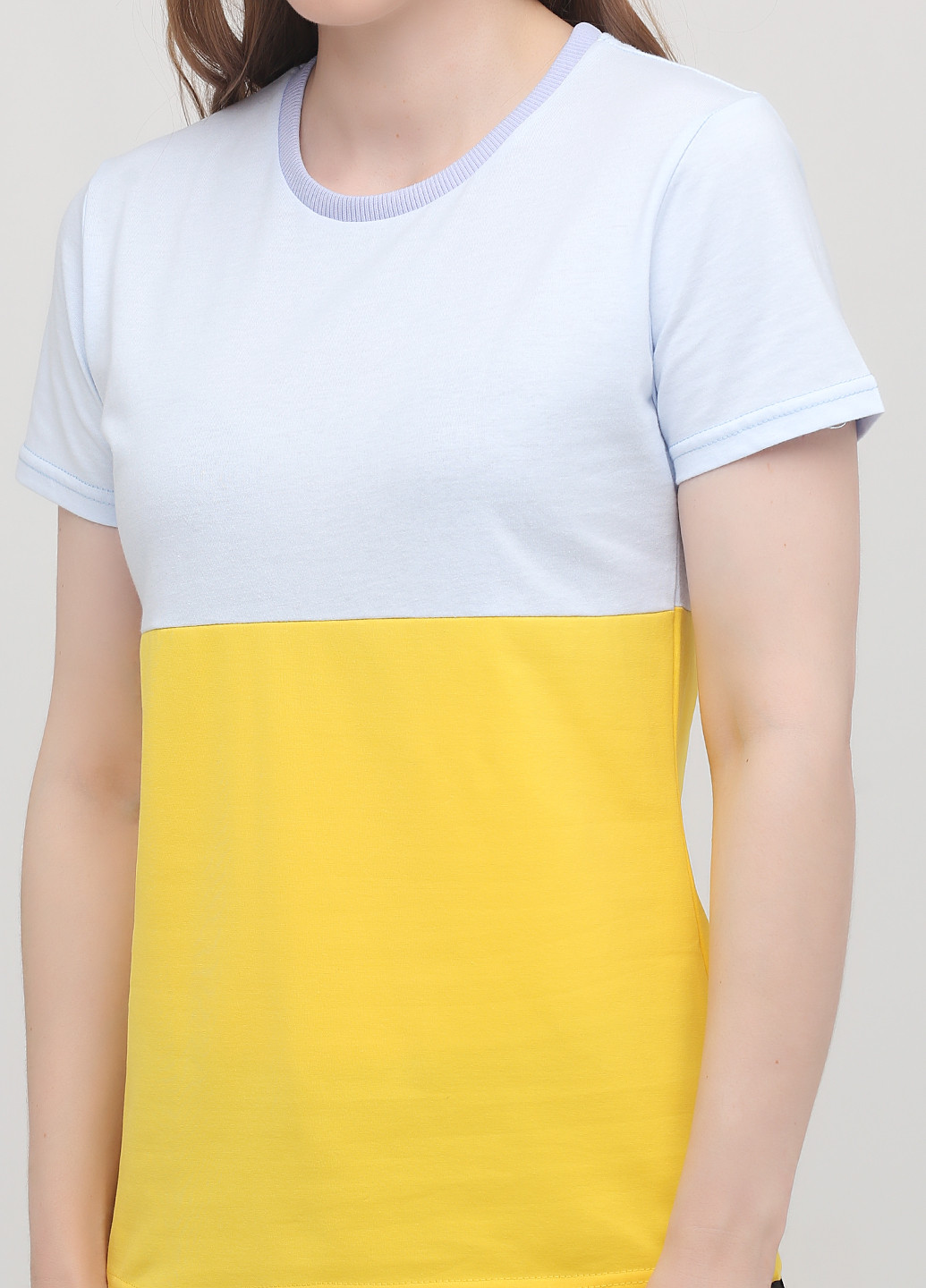 Синьо-жовта літня футболка жіноча 19ж425-24 жовто-блакитна Malta