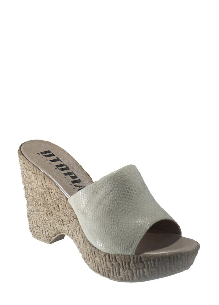 Бежевые шлепанцы Utopia с тиснением