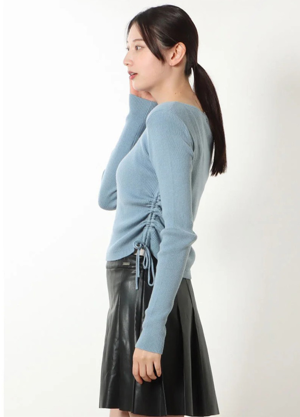 Голубой демисезонный свитер джемпер Guess