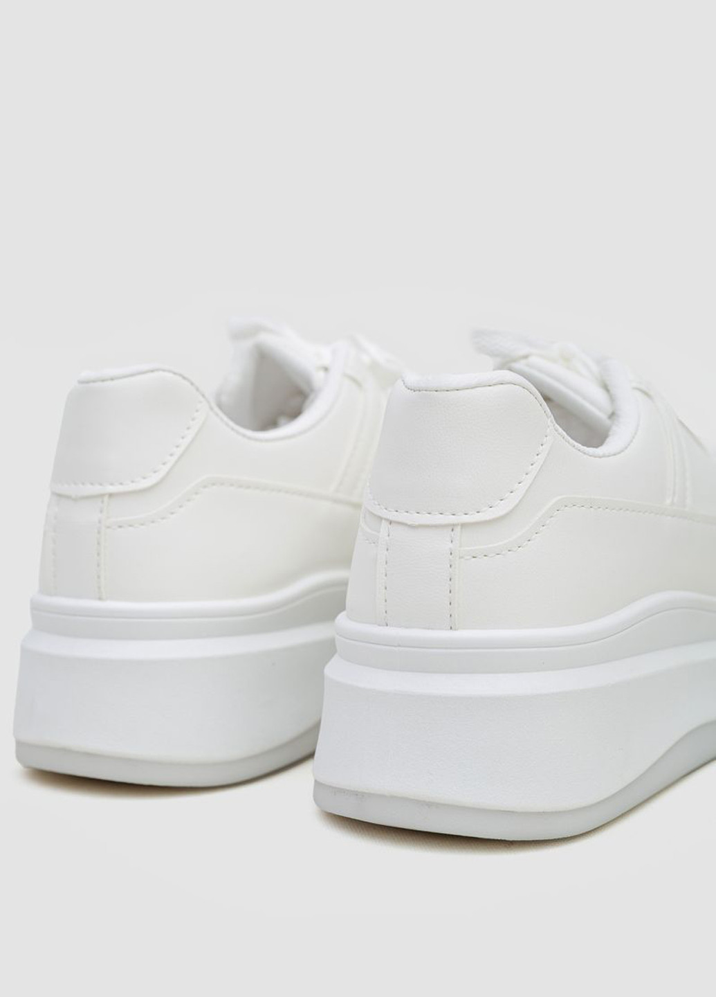 Білі осінні кросівки Fashion