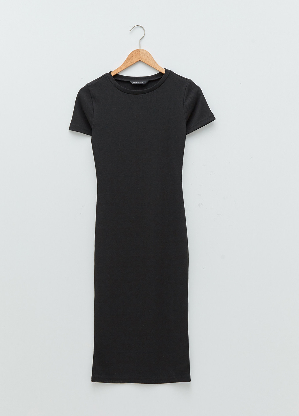 Черное кэжуал платье платье-футболка LC Waikiki однотонное