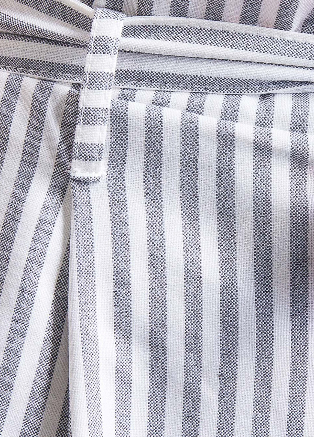 Светло-серые кэжуал летние укороченные брюки Jennyfer