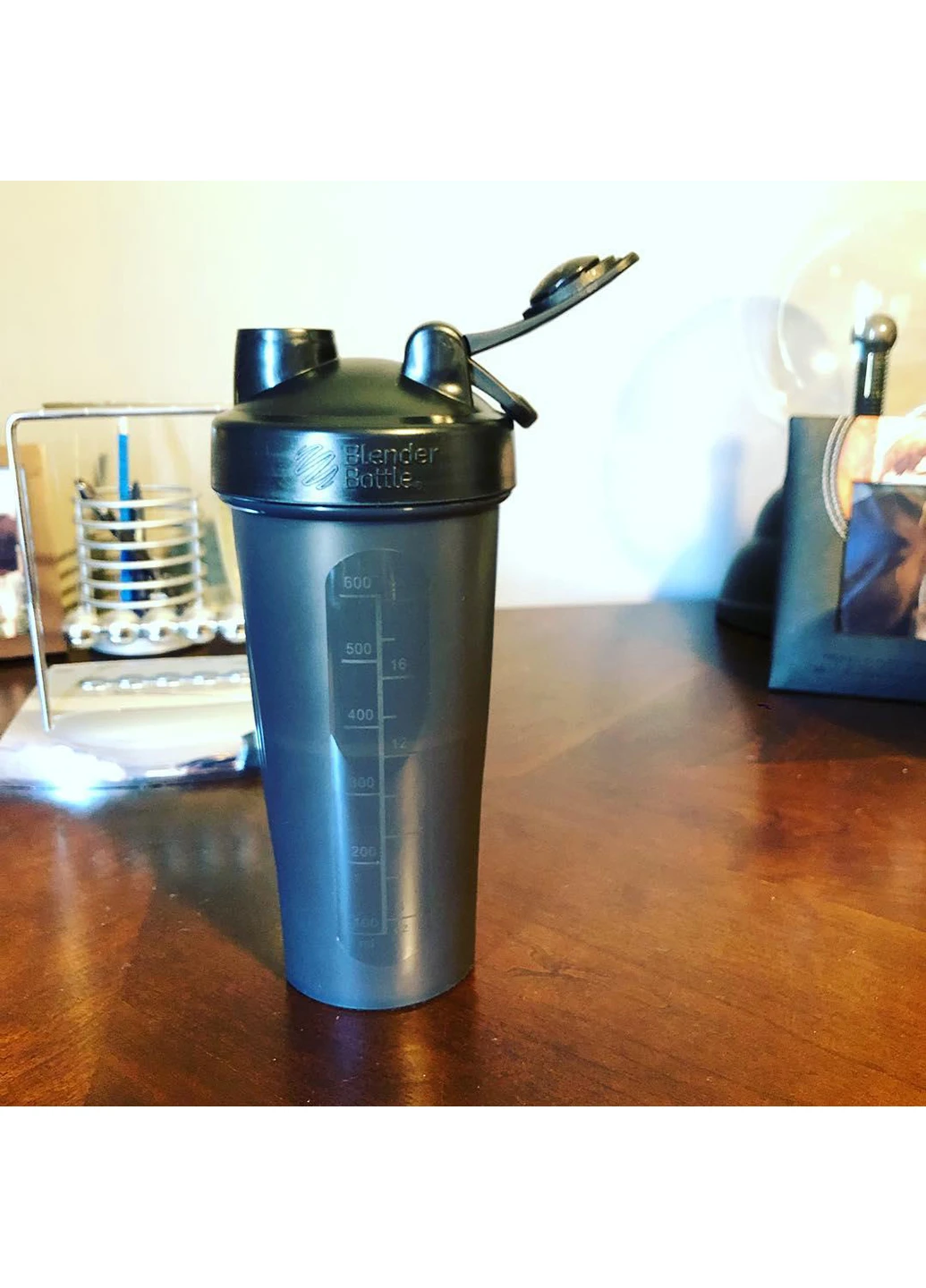 Спортивний шейкер 820 мл Blender Bottle (253490710)