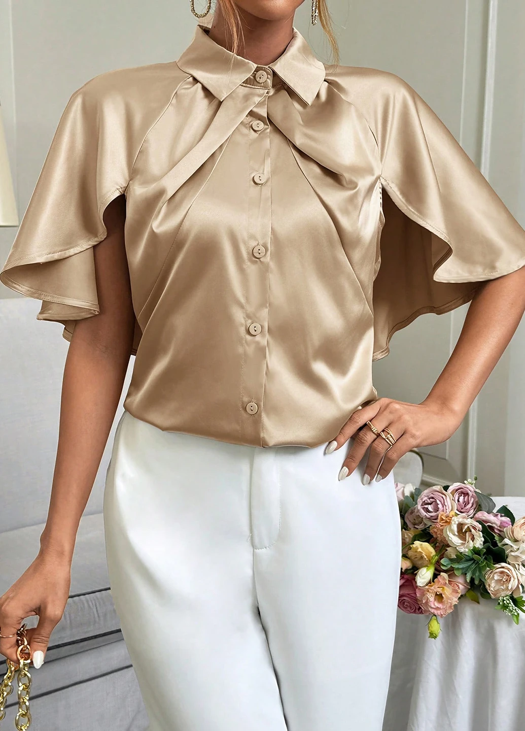 Кремова блуза SHEIN