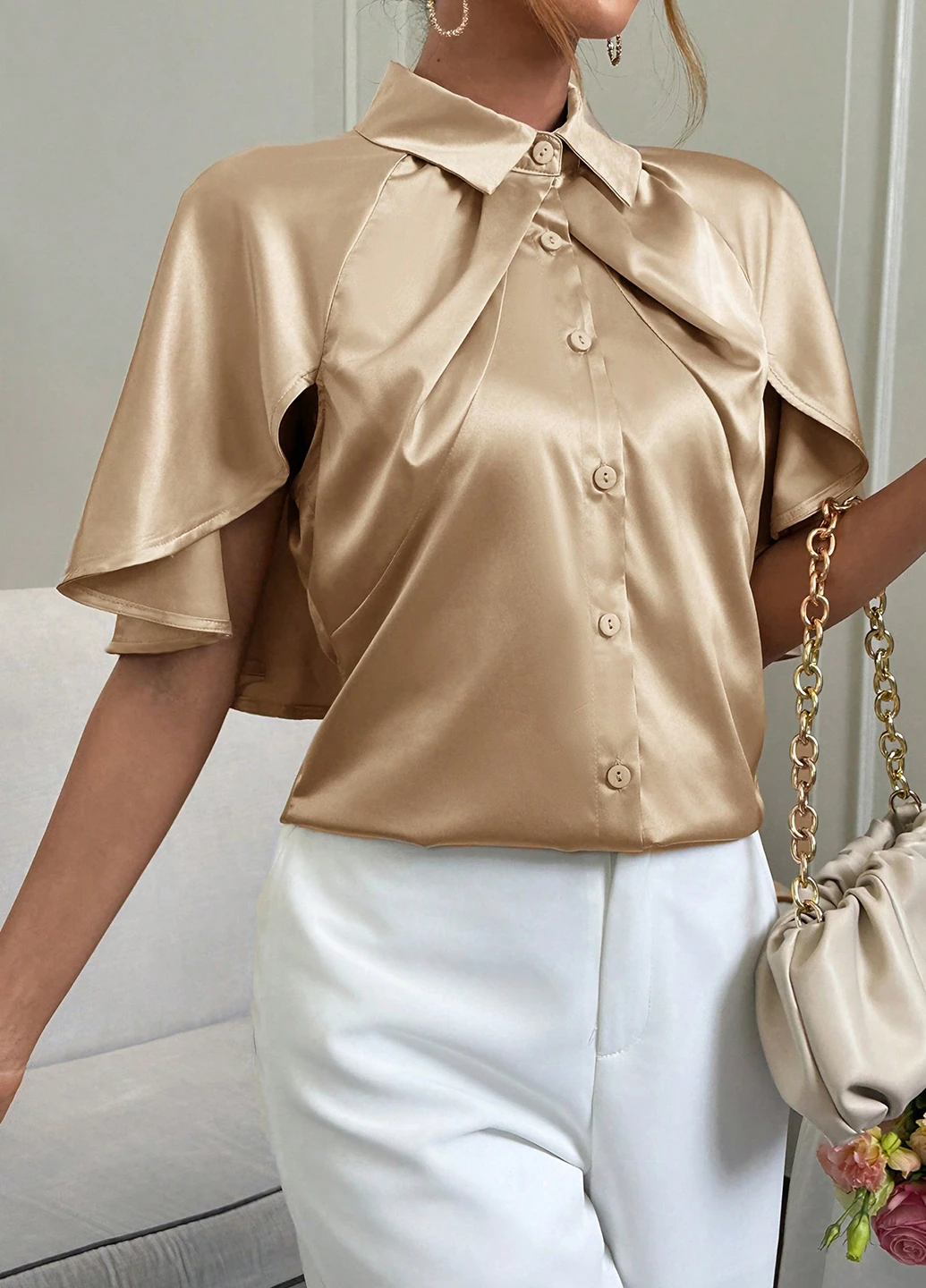 Кремова блуза SHEIN