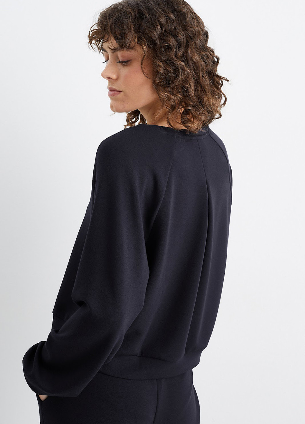 Темно-синя блуза C&A