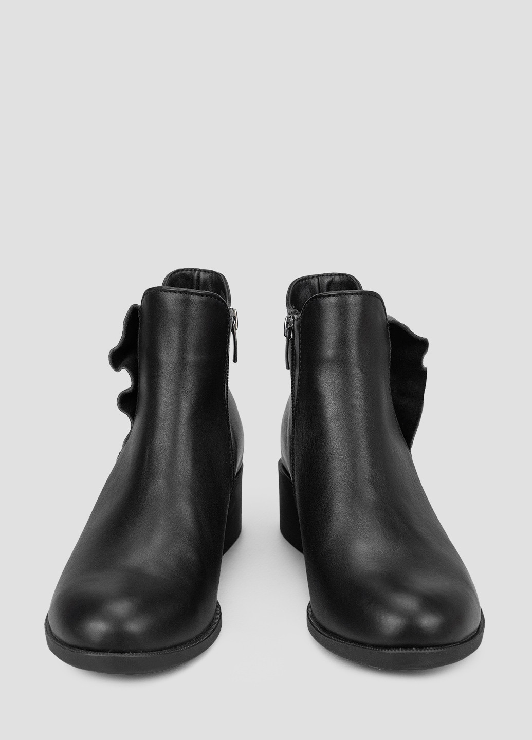 Осенние ботинки DJ Salon