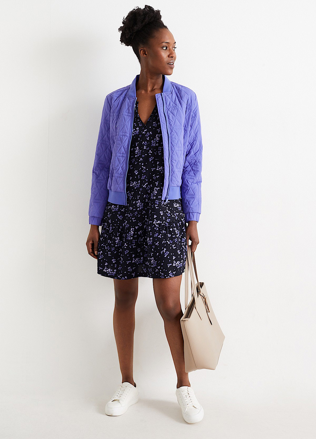 Чорна кежуал сукня а-силует C&A з квітковим принтом