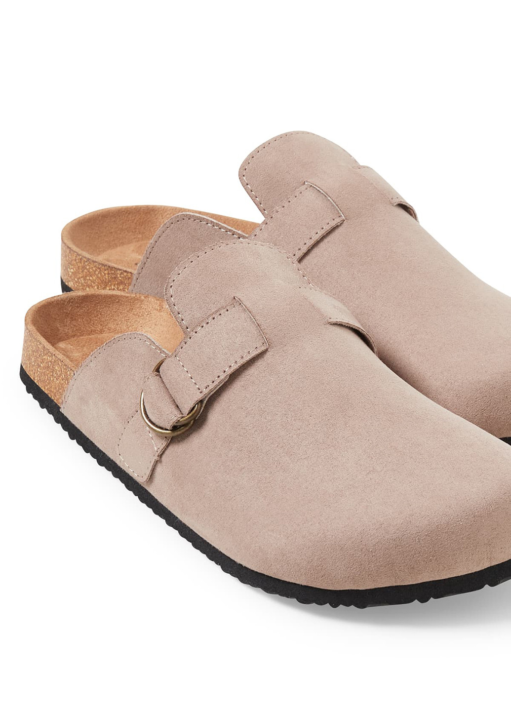 Бежевые тапочки C&A