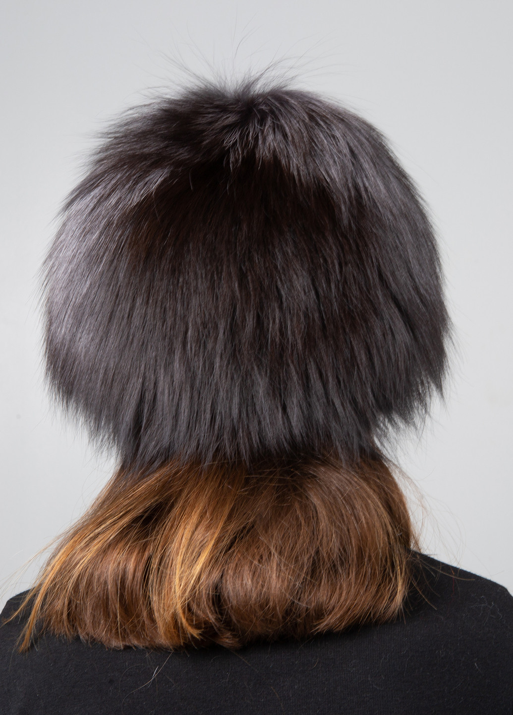 Жіноча зимова шапка перука із натурального хутра чорнобурої лисиці Меховой Стиль парик (254733540)