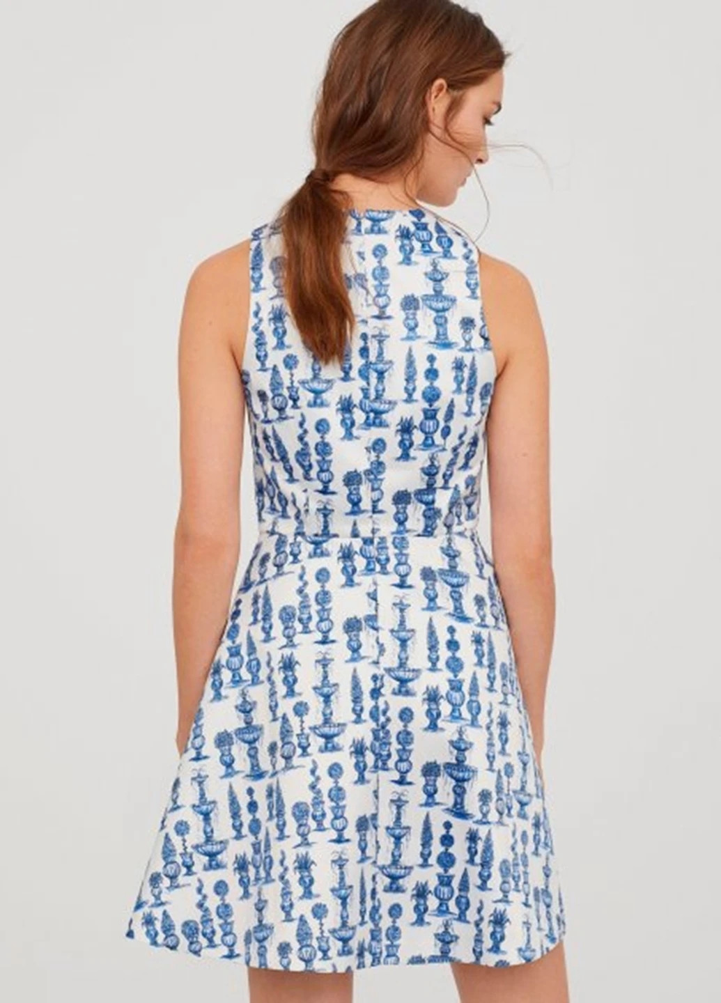 Білий кежуал сукня кльош H&M з малюнком