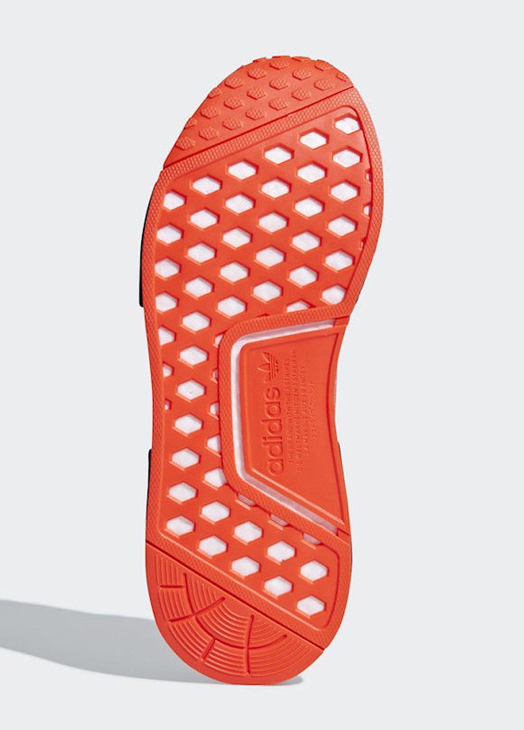 Серые всесезонные кроссовки adidas NMD_R1