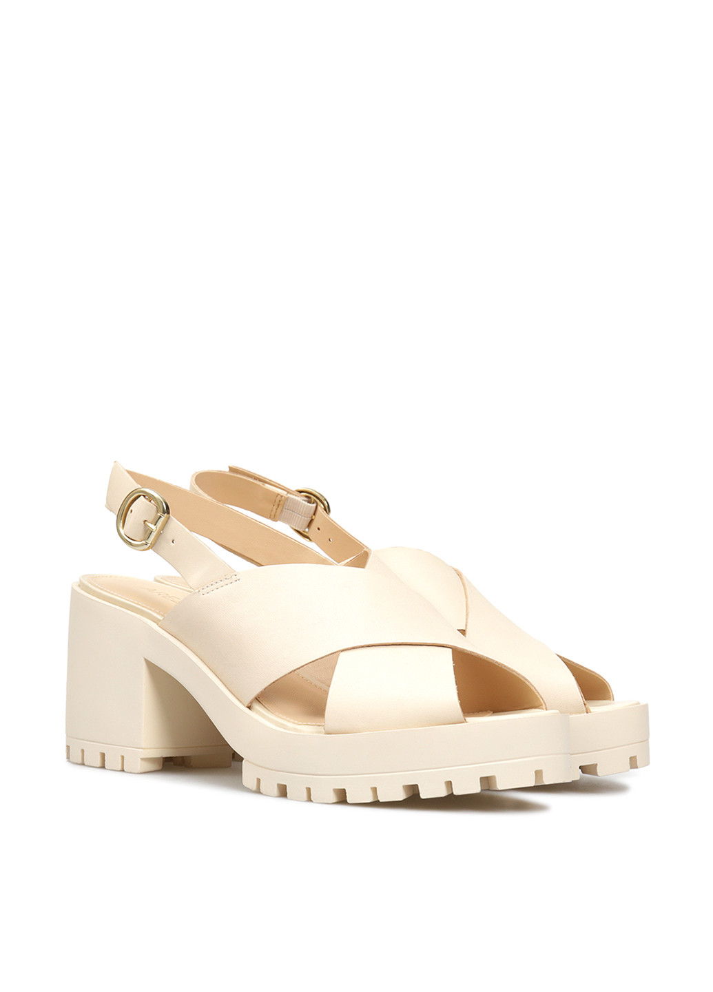 Айвори босоножки Arezzo с ремешком на тракторной подошве