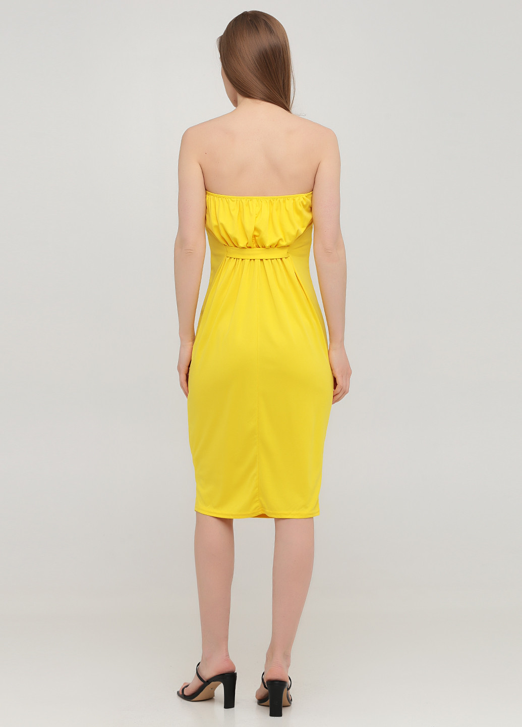 Жовтий вечірня сукня з відкритими плечима, бандо Asos однотонна