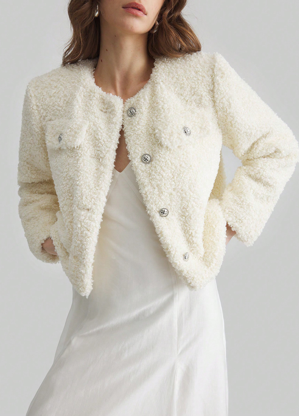 Молочна демісезонна куртка куртка-піджак SHEIN