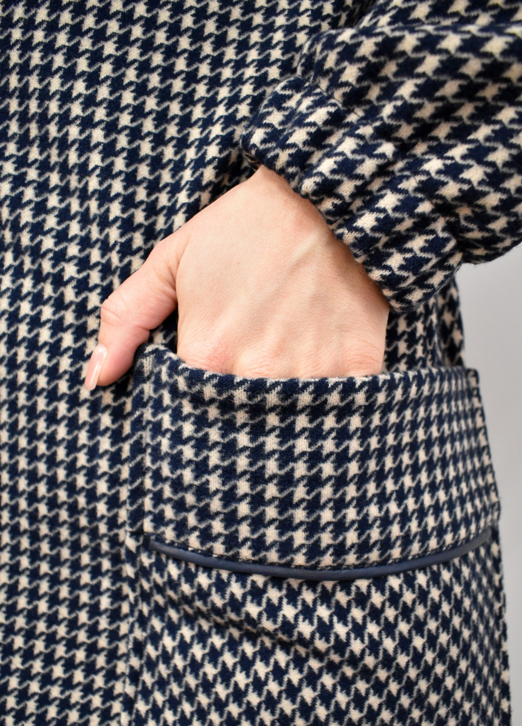 Коричневое демисезонное Пальто демисезонное шерстяное в гусиную лапку однобортное Anna Dali