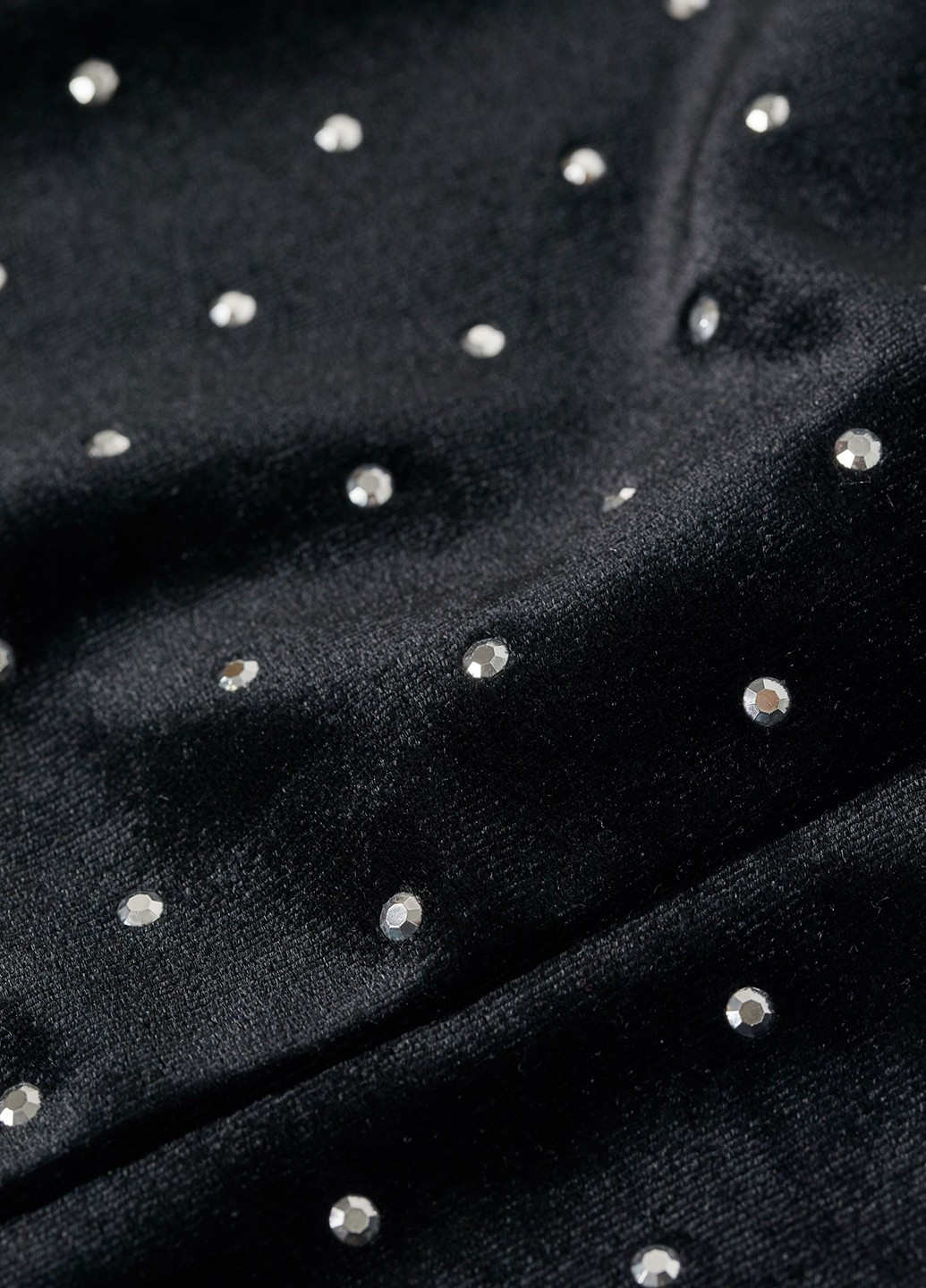 Черное коктейльное платье силуэтная H&M однотонное