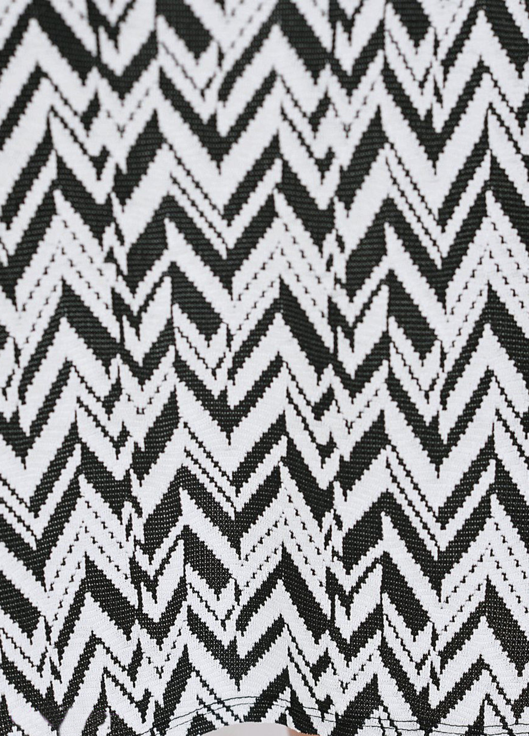 Черно-белая кэжуал с геометрическим узором юбка Mango а-силуэта (трапеция)