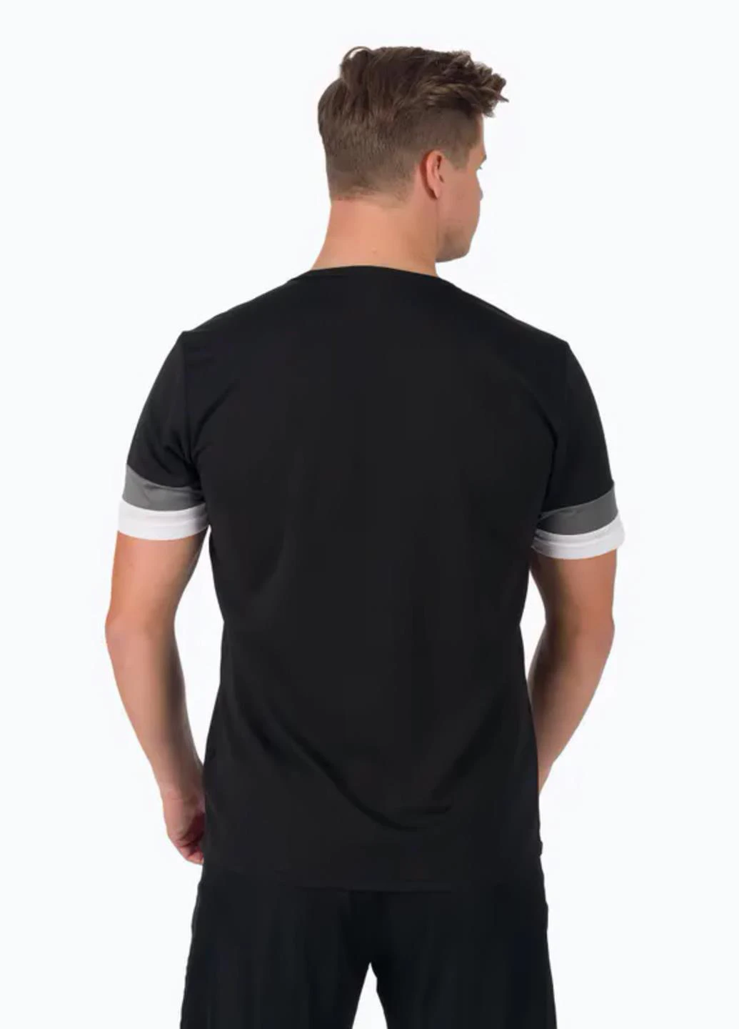 Черная футболка 704932-03 Puma teamRISE Jersey