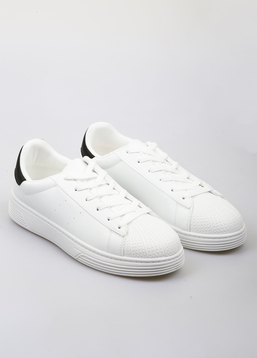 Белые всесезонные кеды SWIN SHOES