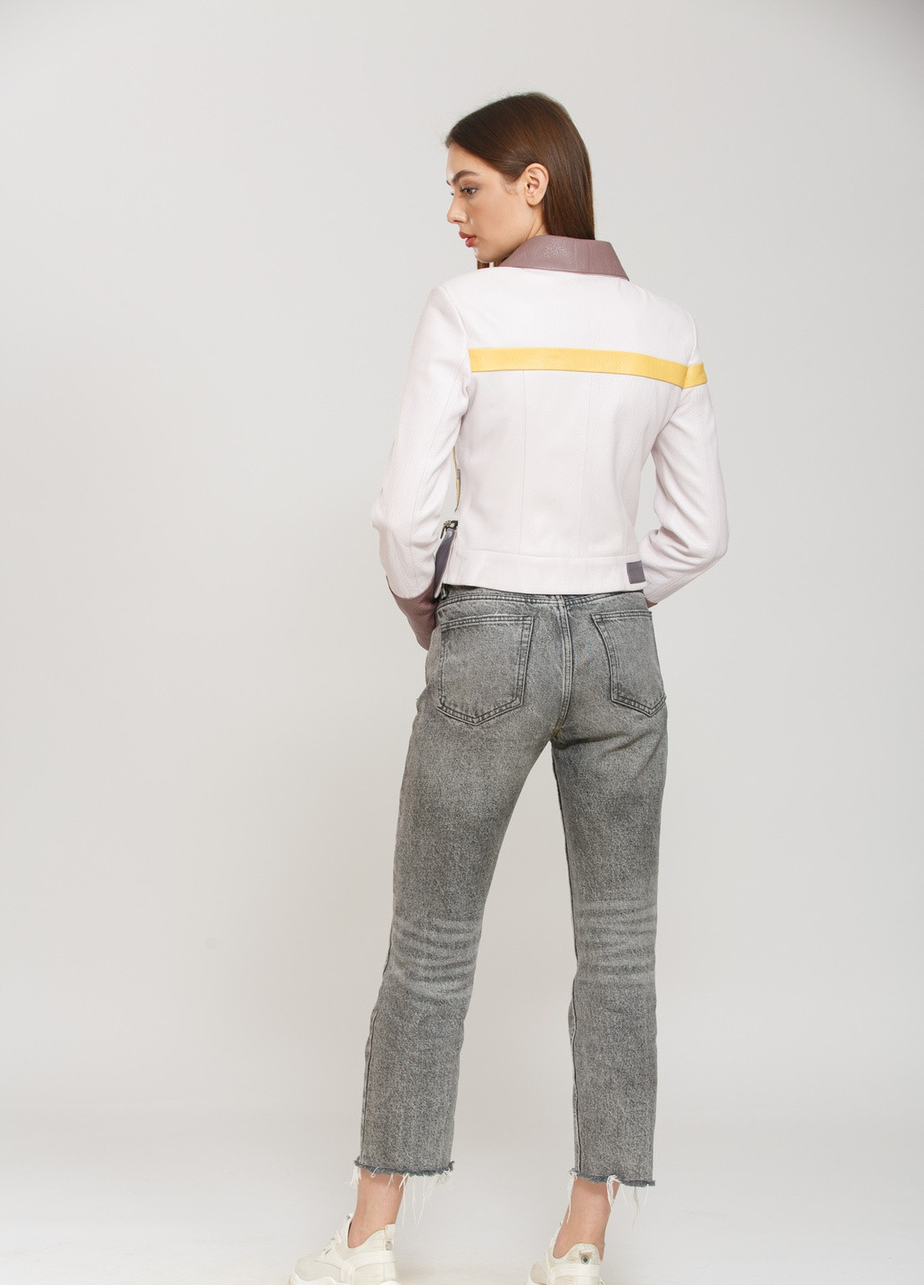 Молочная демисезонная куртка молочный + разноцветный Sacha Pacha