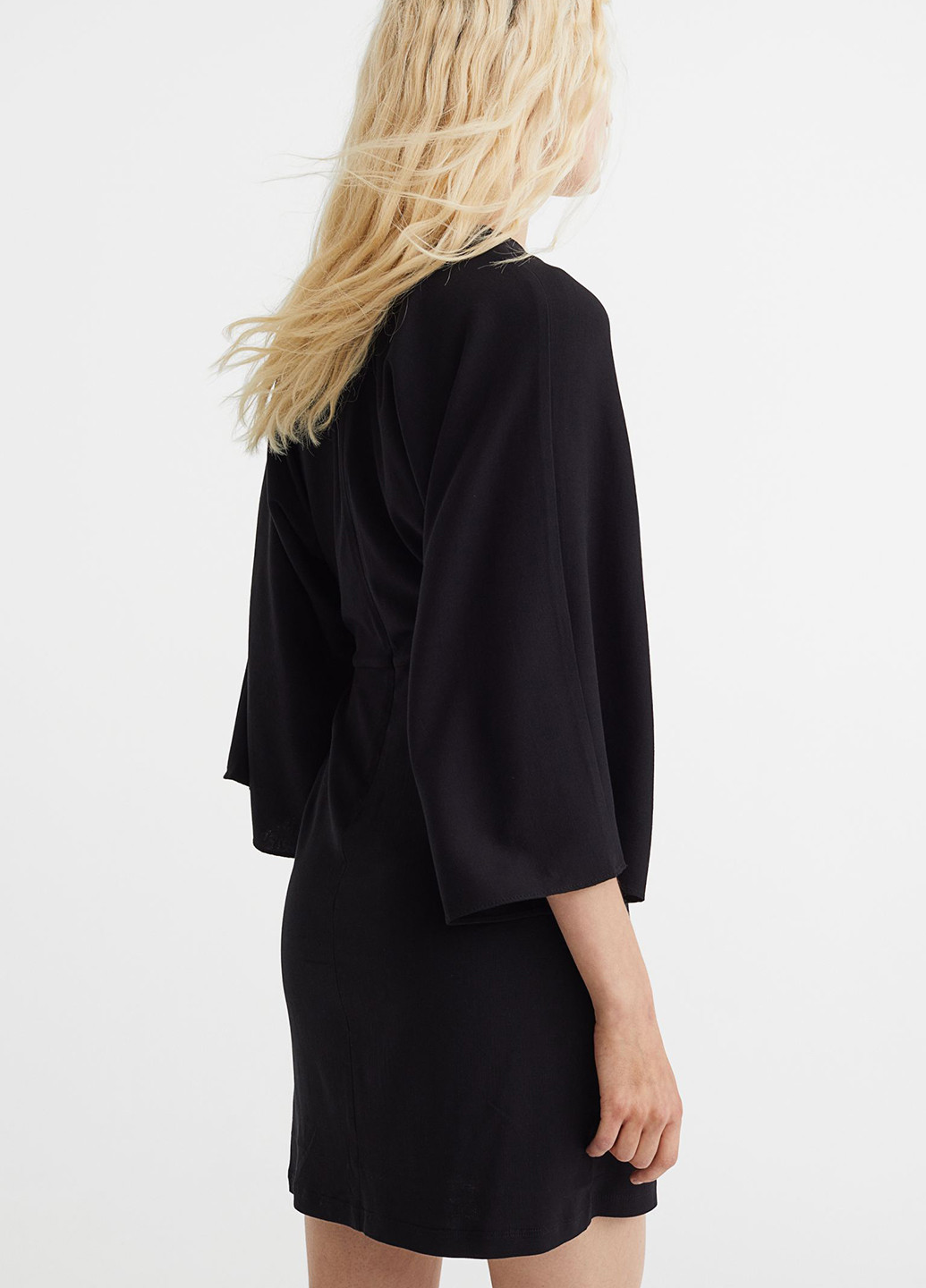 Черное кэжуал платье H&M однотонное