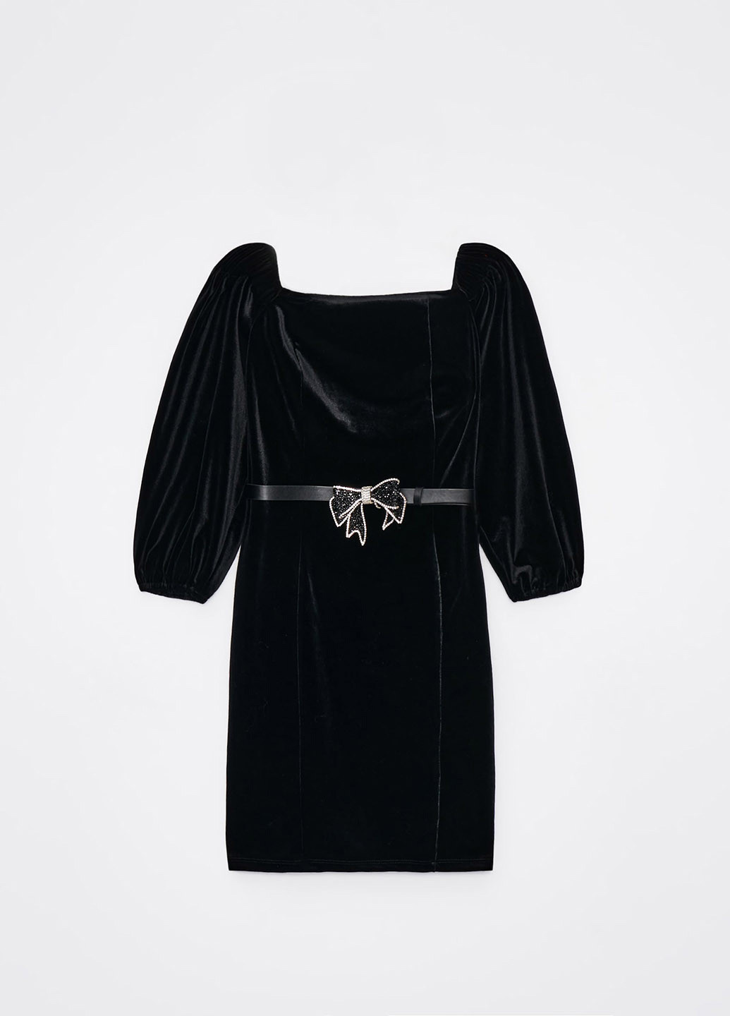 Черное вечернее платье с открытыми плечами Mohito однотонное