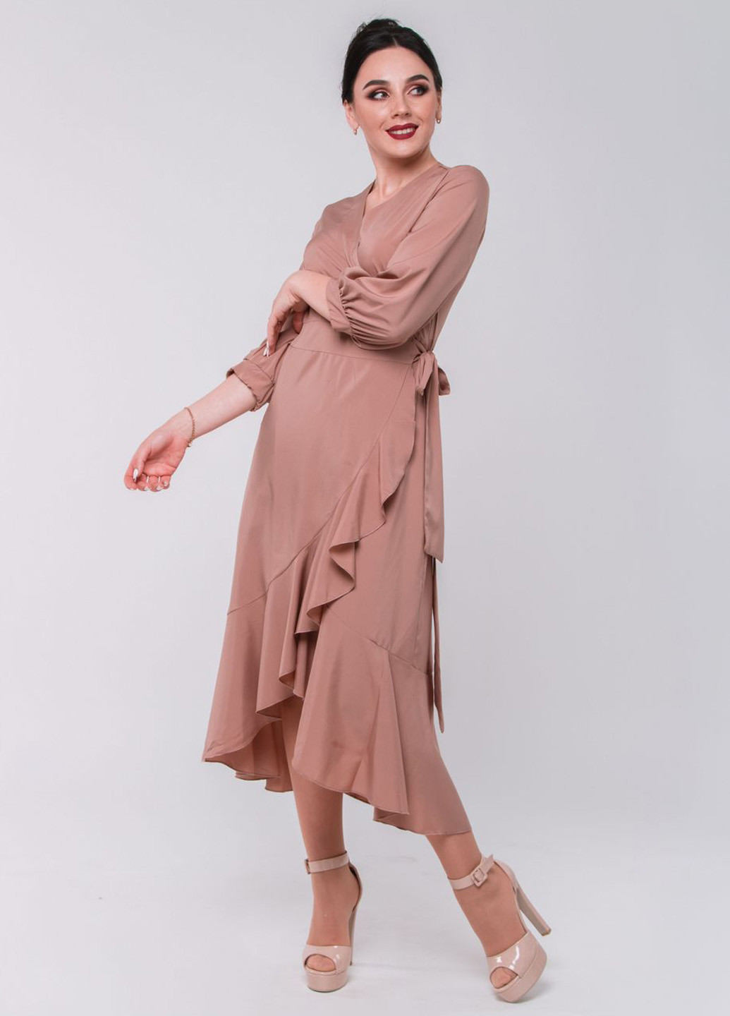 Темно-бежевое кэжуал платье с запахом so-78191-cap Alpama