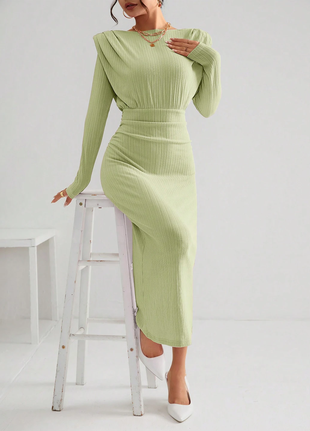 Фисташковое вечернее платье силуэтная SHEIN однотонное